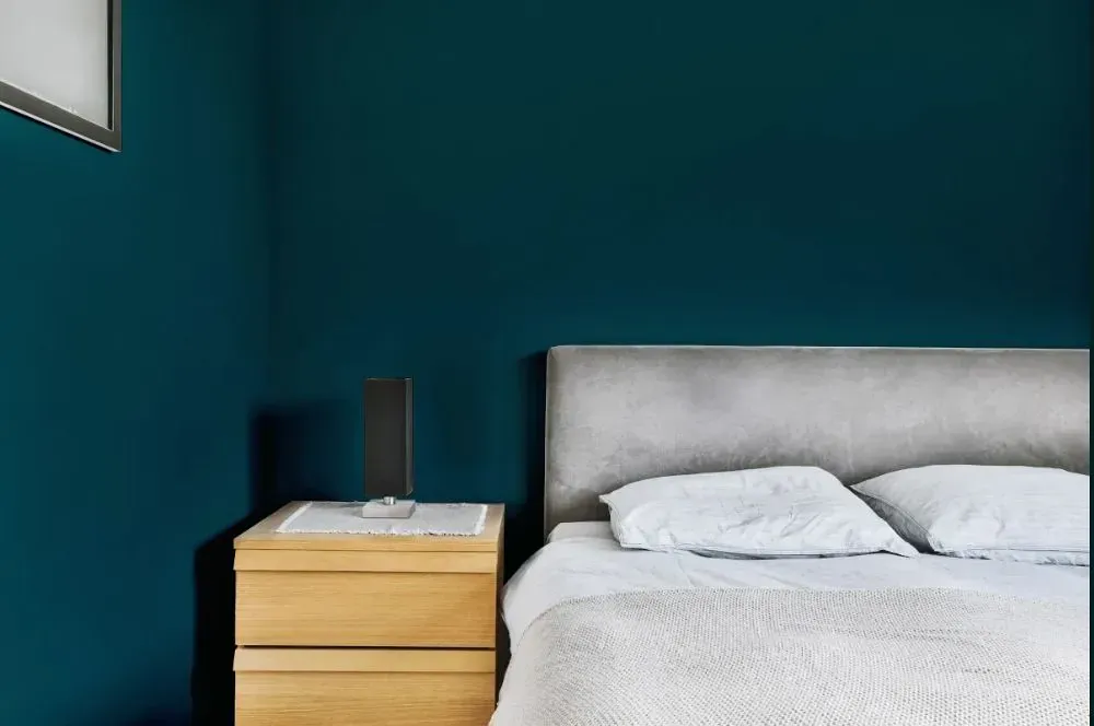 NCS S 6530-B30G minimalist bedroom
