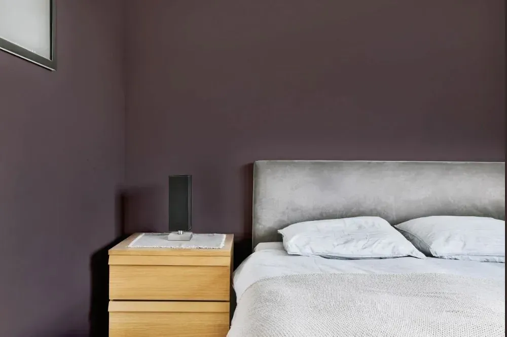 NCS S 7005-R minimalist bedroom
