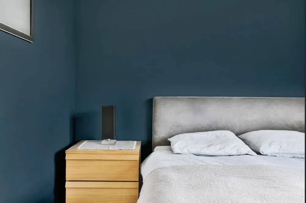 NCS S 7010-B10G minimalist bedroom