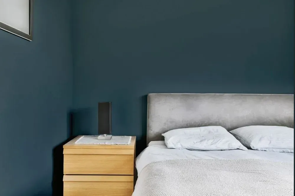 NCS S 7010-B30G minimalist bedroom