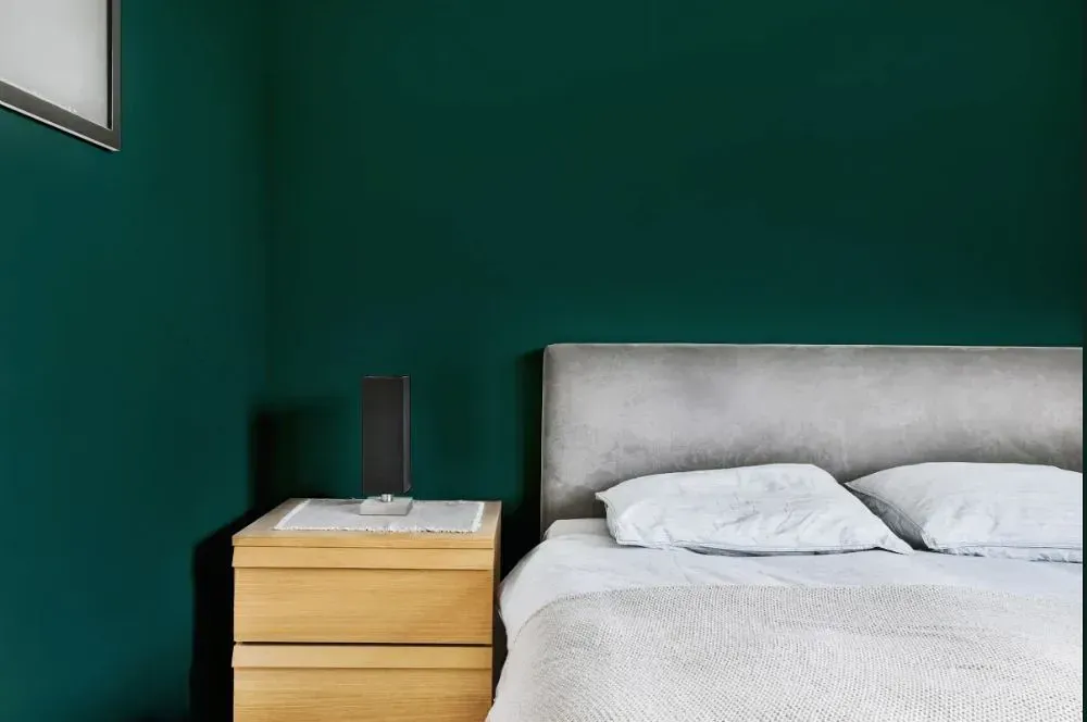 NCS S 7020-B90G minimalist bedroom