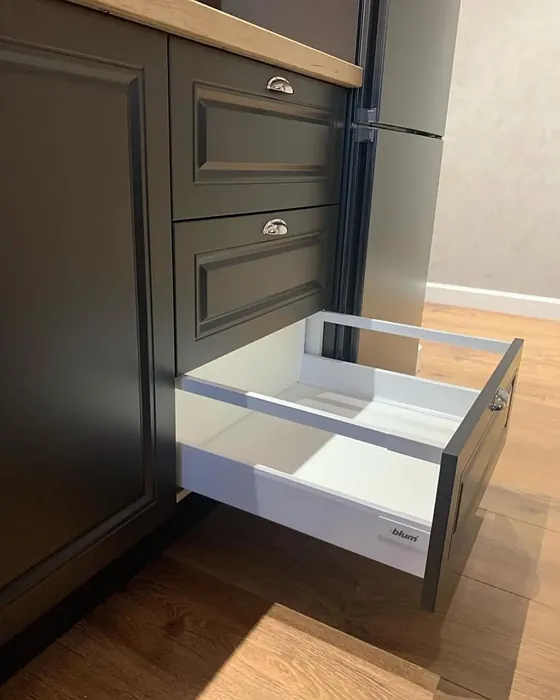 S 8000-N kitchen cabinets review