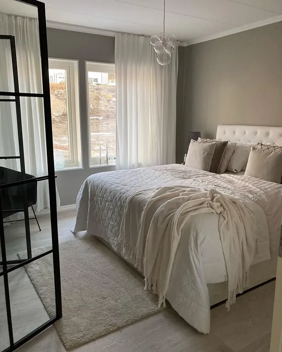 Jotun Sable Stone bedroom 