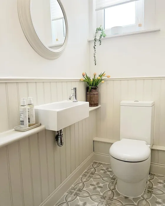 School House White bathroom review