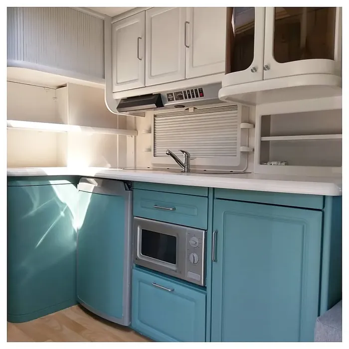 Jotun Sea Emerald kitchen cabinets 