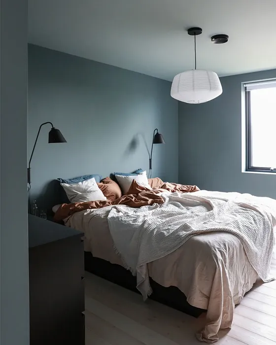 Jotun Serene Blue bedroom color review