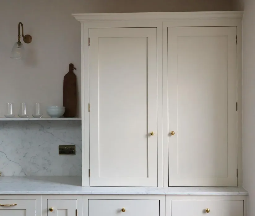 Farrow and Ball Shaded White 201 kitchen cabinets
