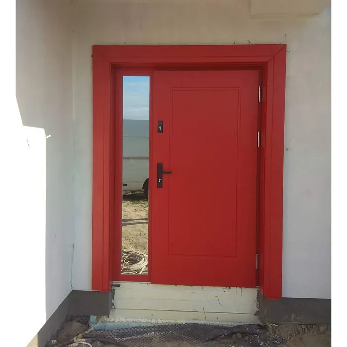 RAL Classic  Signal red RAL 3001 front door