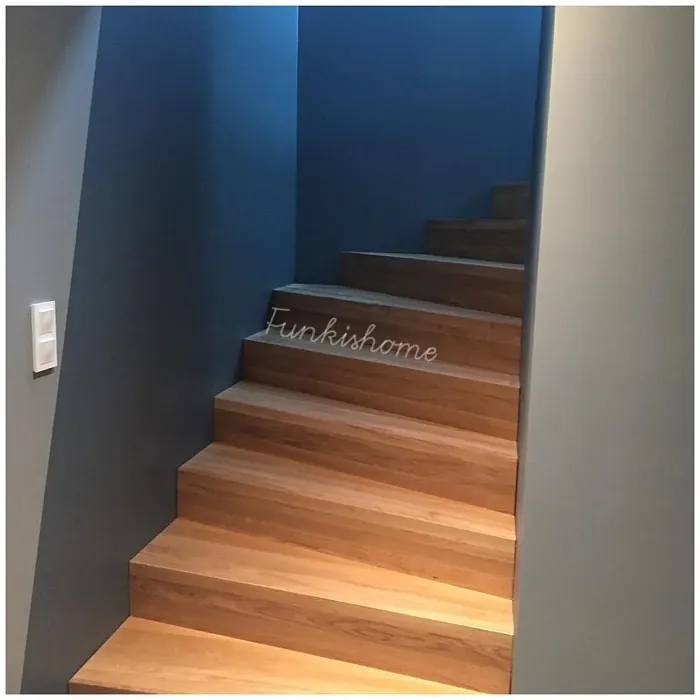 Jotun Silver Tone stairs picture