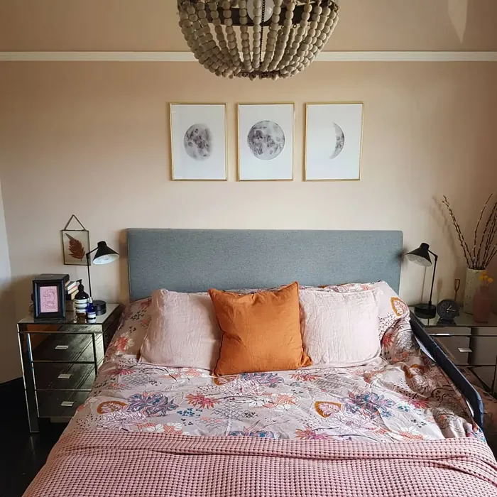 Dulux Soft Stone cozy bedroom color review