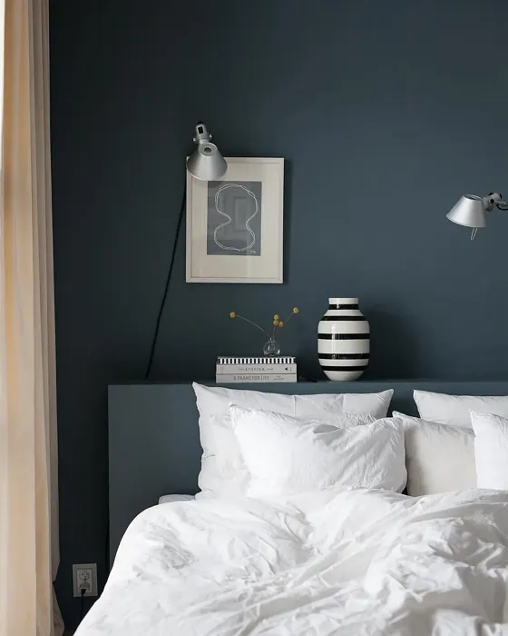 Jotun St. Pauls Blue dark bedroom color