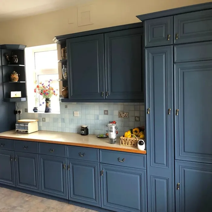 Farrow and Ball Stiffkey Blue 281 kitchen cabinets