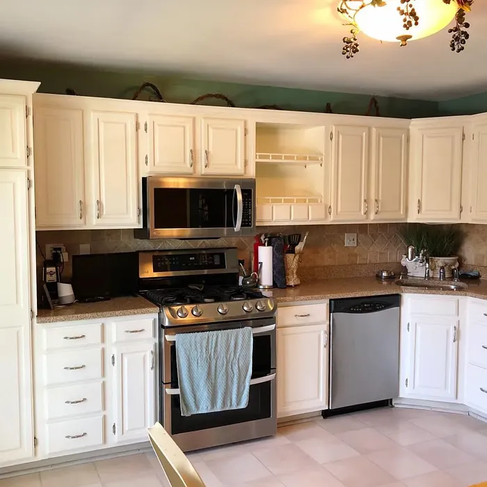 SW Summer White kitchen cabinets paint review