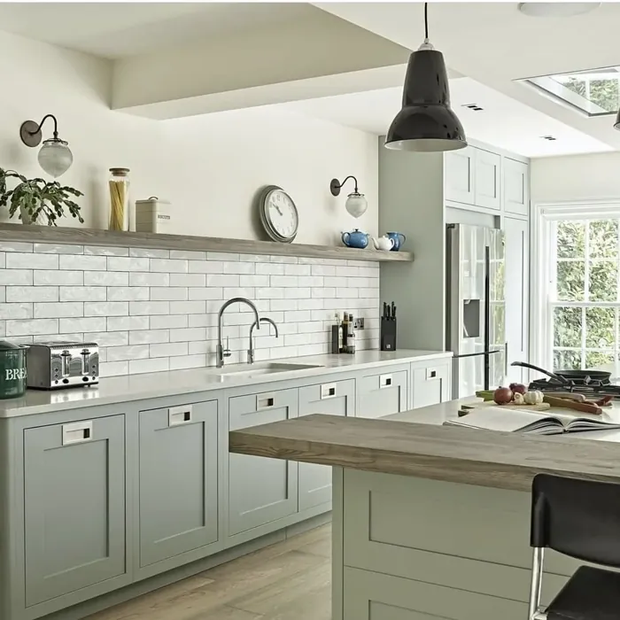 Dulux Tranquil Dawn kitchen cabinets paint review
