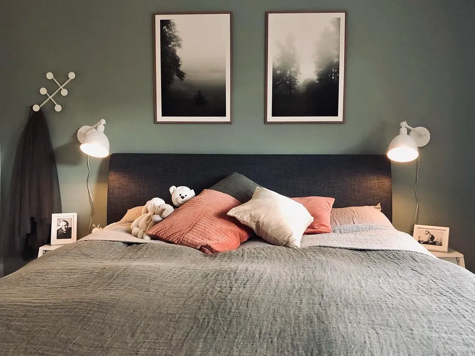 Jotun Treasure bedroom color review