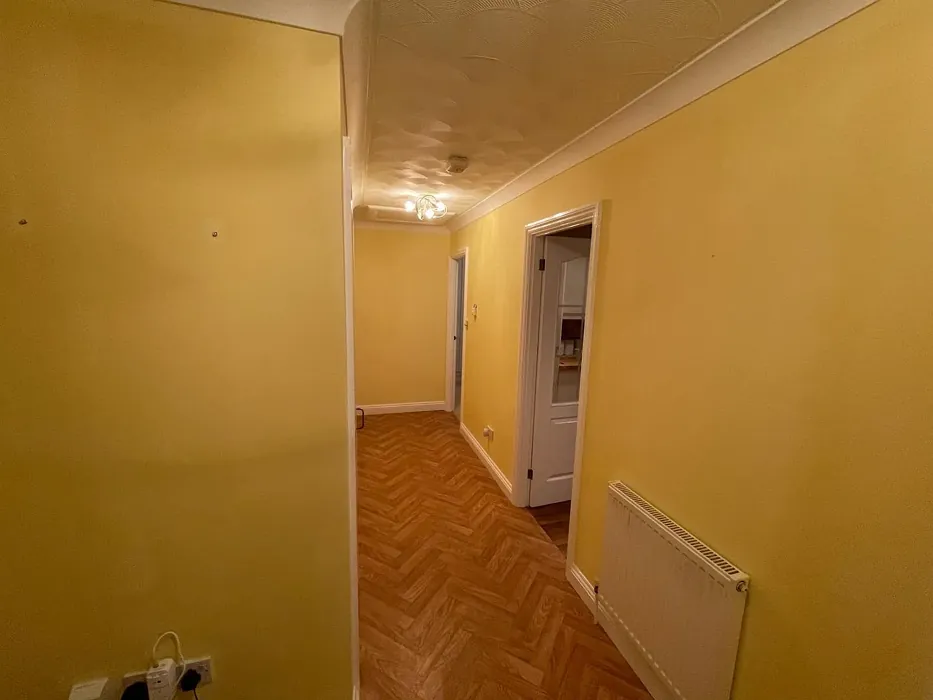 Dulux 54YY 85/291 hallway review