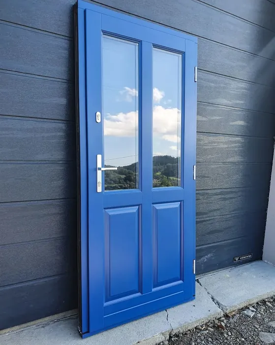 RAL Classic RAL 5000 front door color review