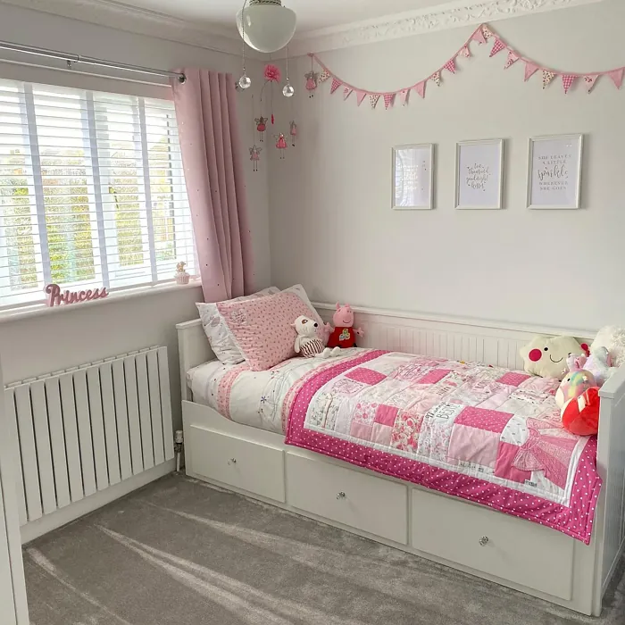 Dulux White Mist kids' room paint