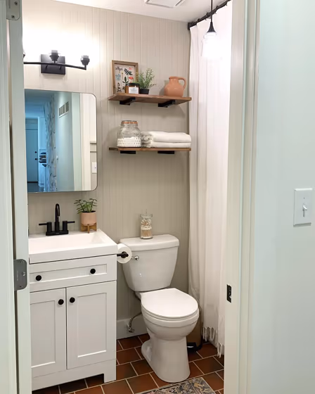 Sw Accessible Beige Bathroom