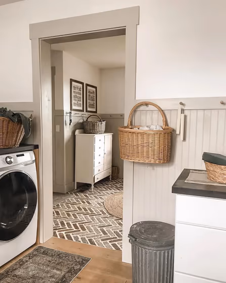 Accessible Beige Trim Paint