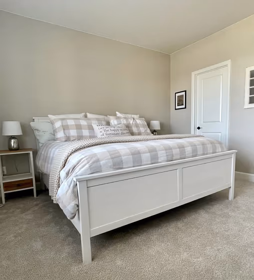 Sw Accessible Beige Bedroom