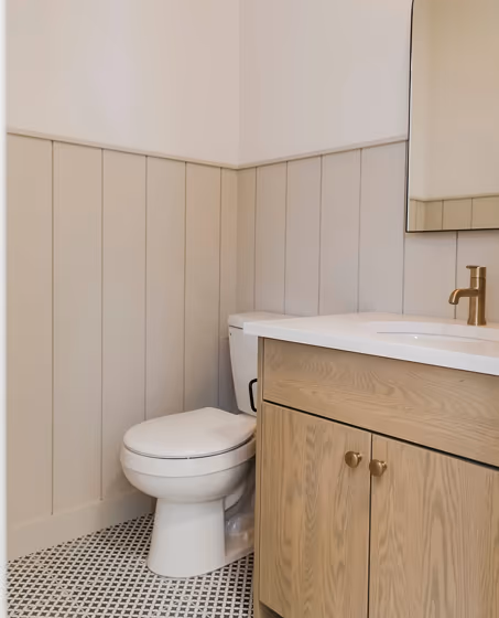 Sw Accessible Beige Bathroom