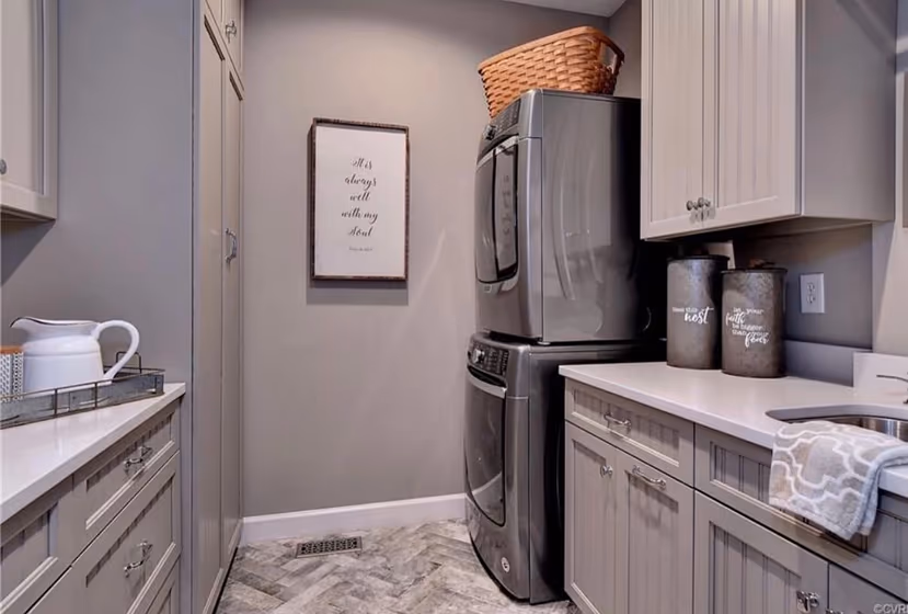 Amazing Gray Kitchen
