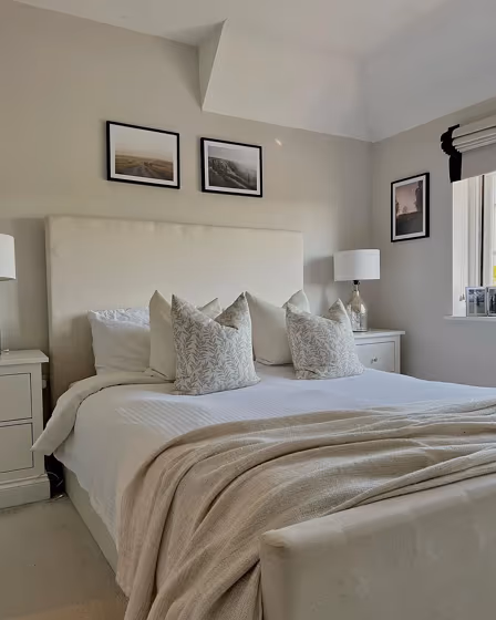 Farrow and Ball Ammonite bedroom paint