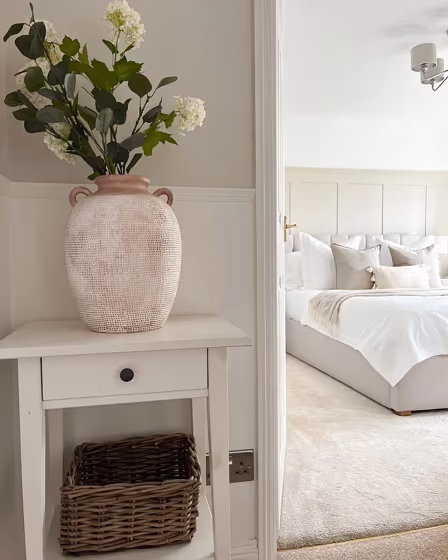 Farrow and Ball 274 bedroom interior