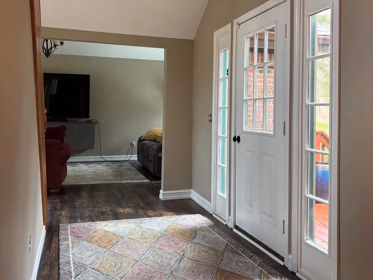 SW Analytical Gray hallway review