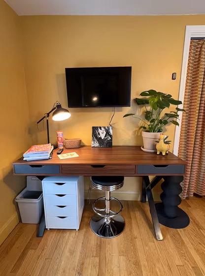 SW Anjou Pear home office review