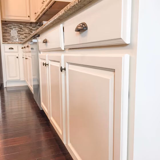 Sw Antique White Kitchen Cabinets