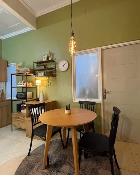 Jotun April Green dining room paint review