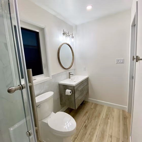 Arcade White bathroom photo