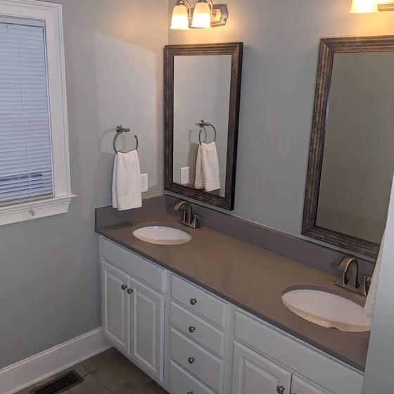 Sw Austere Gray Bathroom