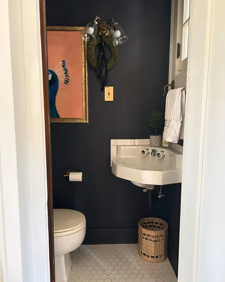 Behr Cracked Pepper eclectic bathroom interior