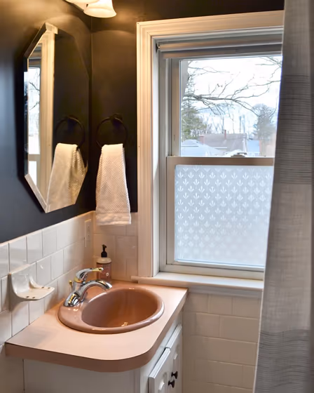 Behr Cracked Pepper bathroom color paint