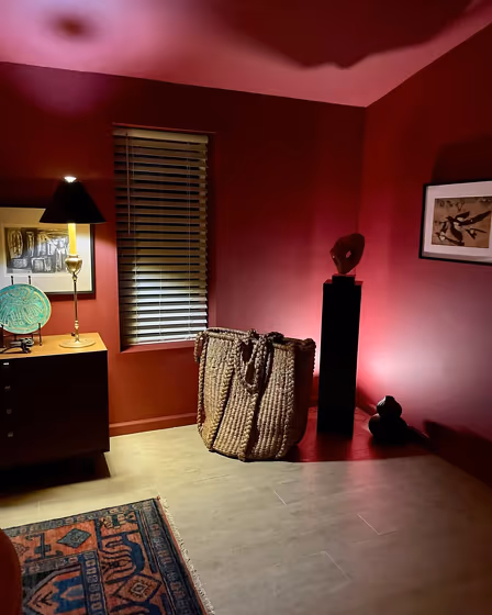 Behr MQ1-15 living room color