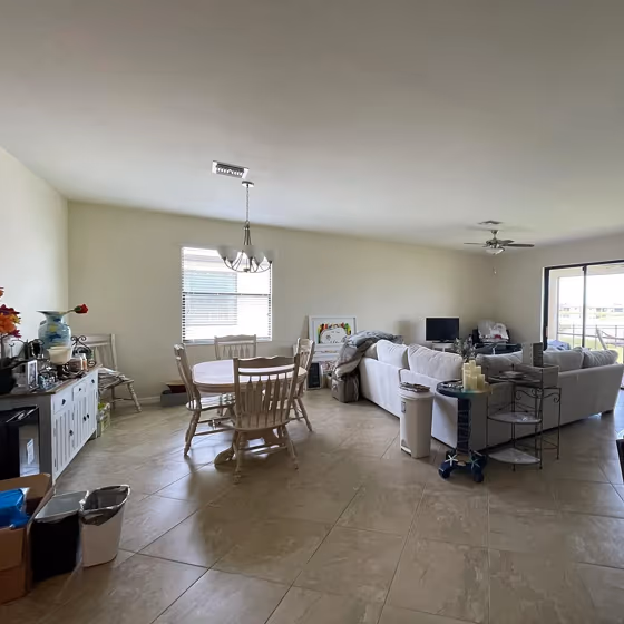 Behr Silky Bamboo wall paint