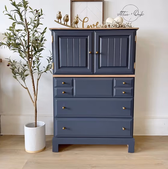 Benjamin Moore Abyss painted furniture paint