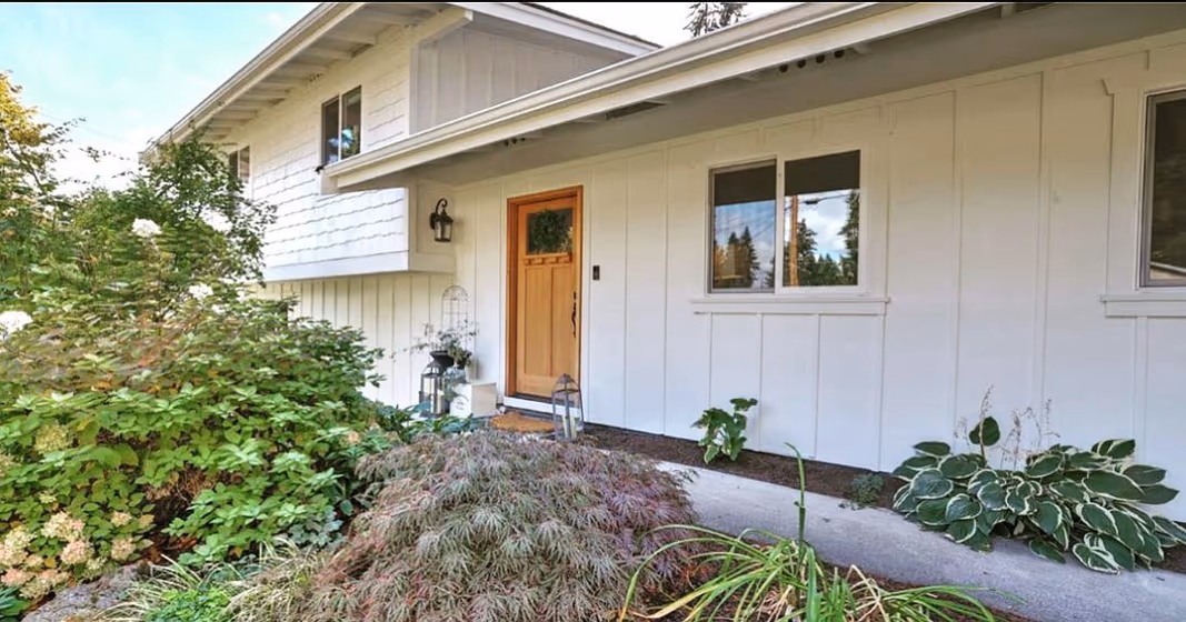 Bm Alabaster Exterior