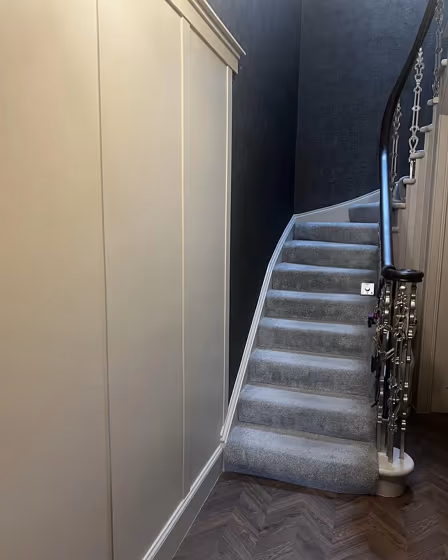 Benjamin Moore Annapolis Gray hallway paint