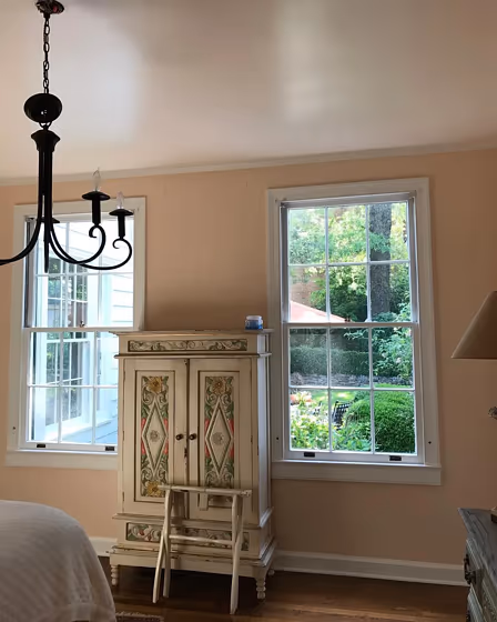 Benjamin Moore Apricot Tint nursery