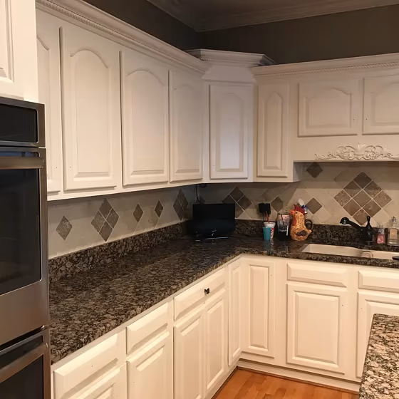 Ballet White kitchen cabinets