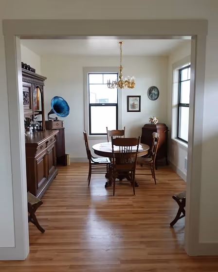 Bm Capitol White Living Room