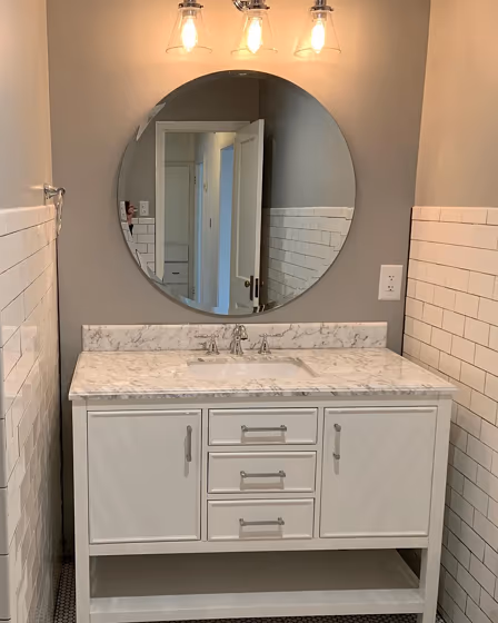 Benjamin Moore Coventry Gray Bathroom