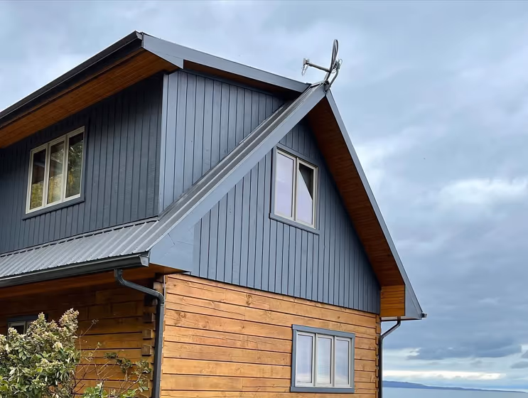 Benjamin Moore 2125-20 house exterior review