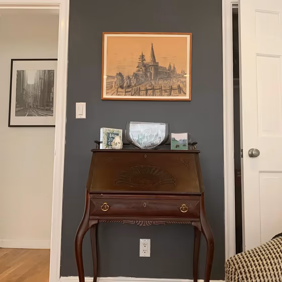 Benjamin Moore 2125-20 living room interior