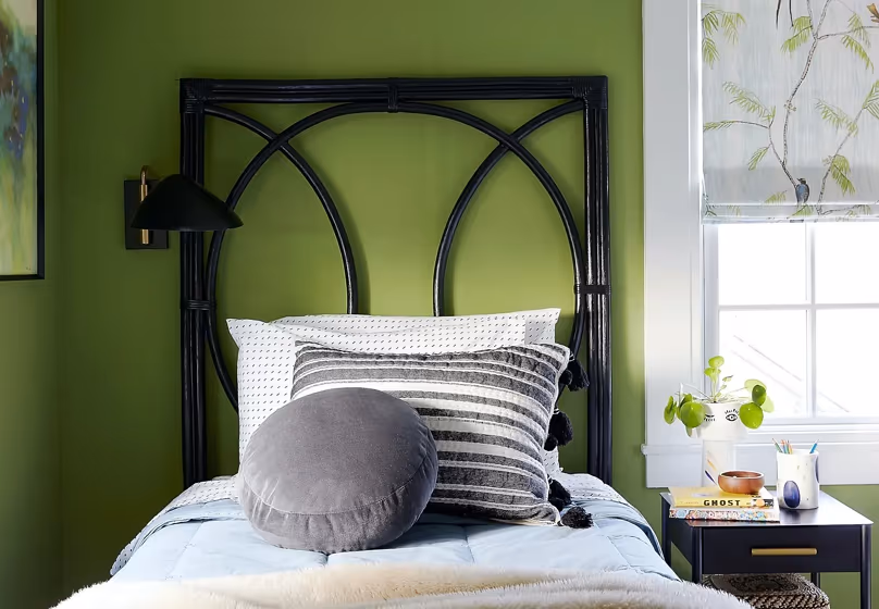 Benjamin Moore Forest Hills Green bedroom paint