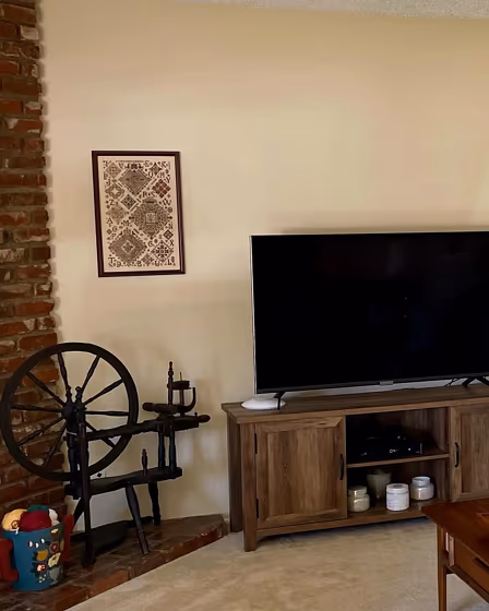 Benjamin Moore OC-96 living room